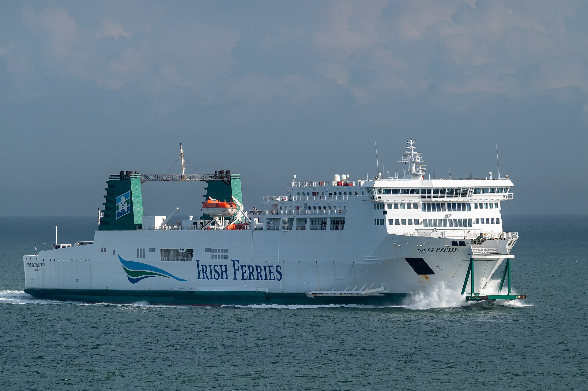 Irish Ferries Isle of Inisheer arriving at Dover